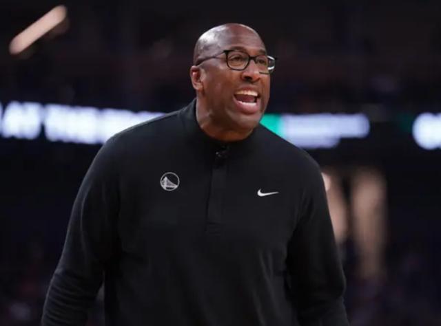 开云注册平台-布朗期待帮助国王走出黑暗 提升防守是首要任务