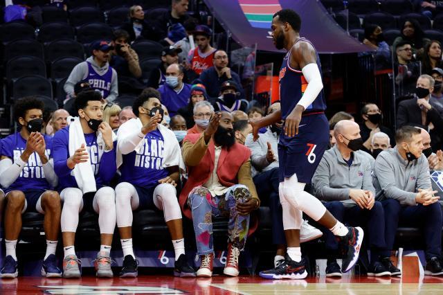 开云注册平台-76人无懈可击？小球阵容挣扎 托哈需适应新角色